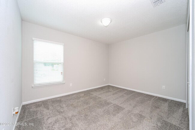 Building Photo - 12385 Sacha Rd