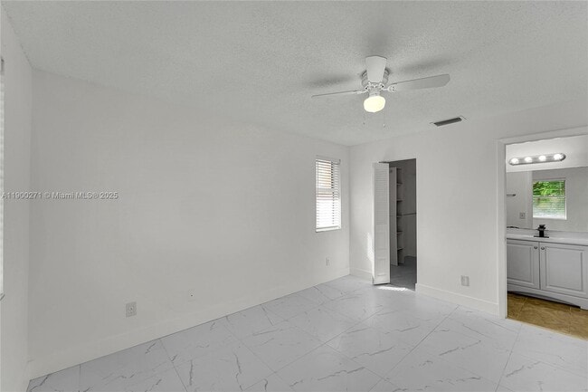 Building Photo - 737 NW 103rd Terrace