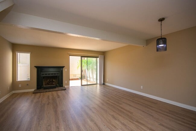 Building Photo - Wonderful 2BR Condo located in Las Playas ...