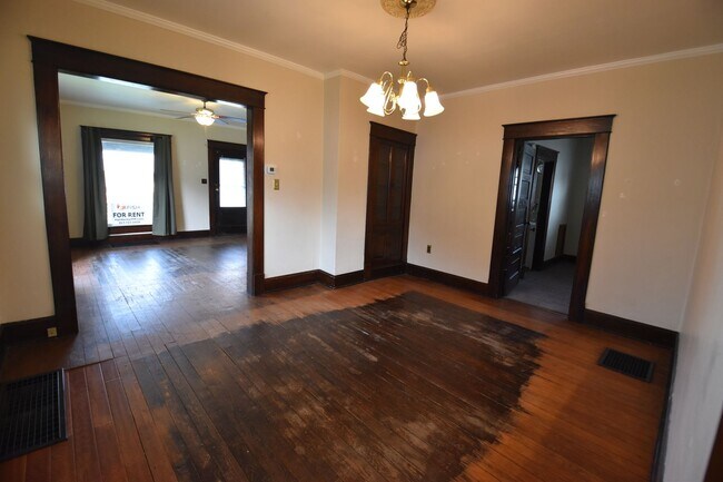 Building Photo - Two Bedroom House in Knightstown