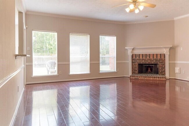 Building Photo - 15411 Seminole Canyon Dr