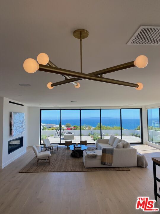 Building Photo - 3616 Shoreheights Dr