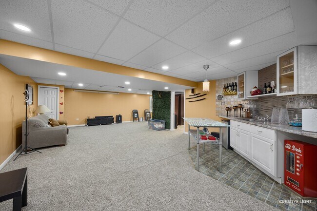 Building Photo - 2704 Blakely Ln