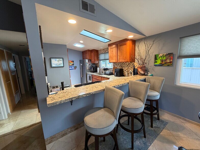 Building Photo - 163 Del Mar Shores Ter