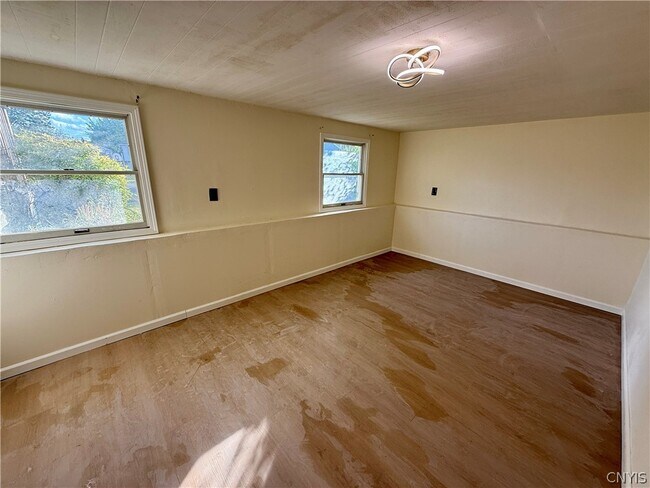 Building Photo - 4999 Windgate Rd