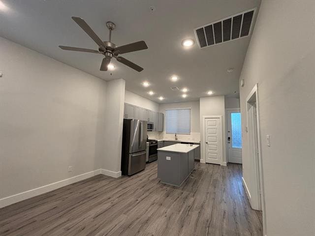 Building Photo - 825 W Mayfield Rd