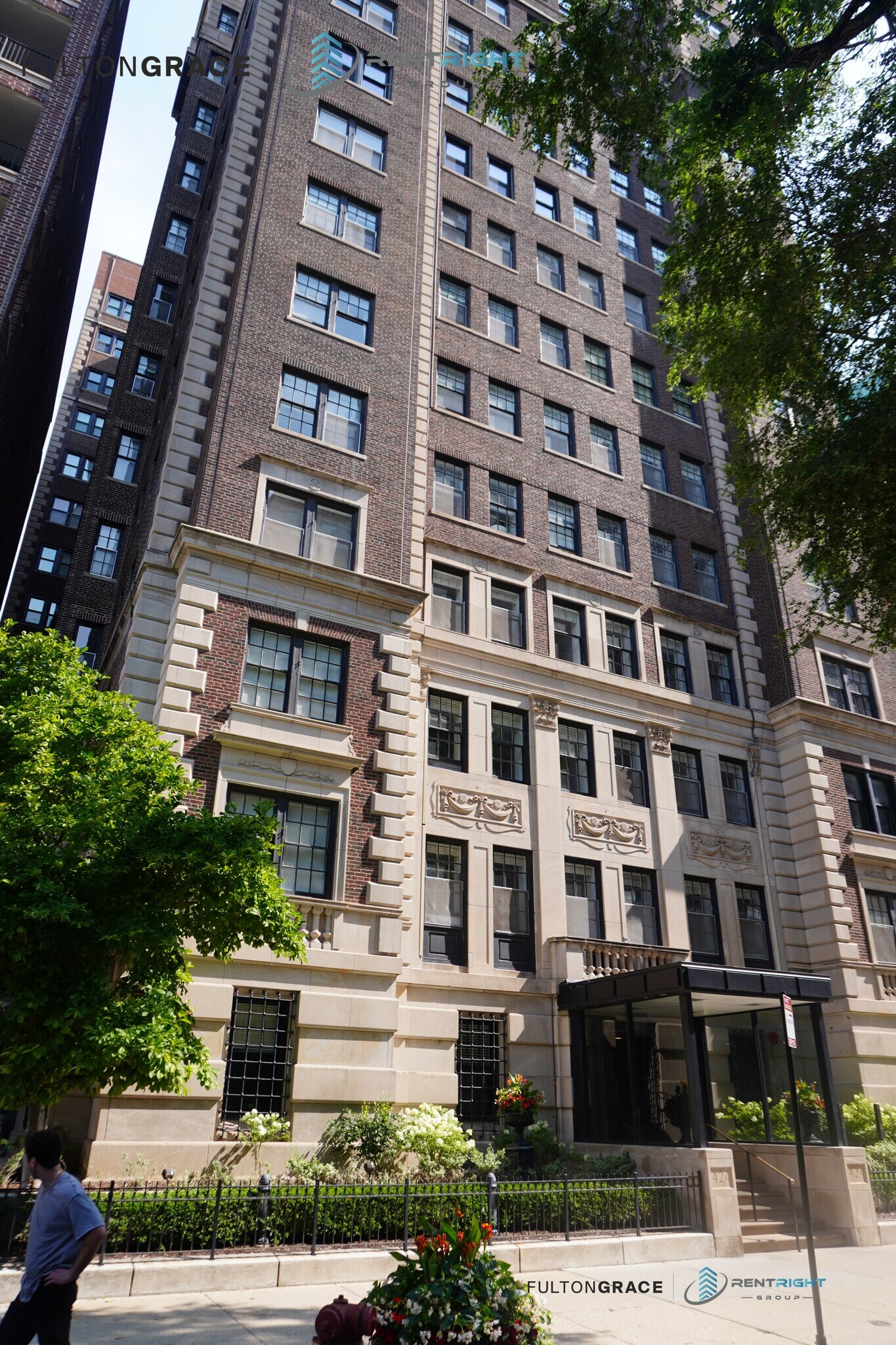 Building Photo - 422 W Melrose St