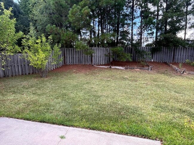 Building Photo - 707 Keyes Dr