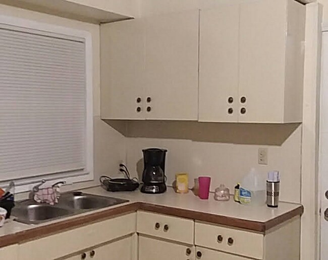 Building Photo - 3405 Cherokee Ave