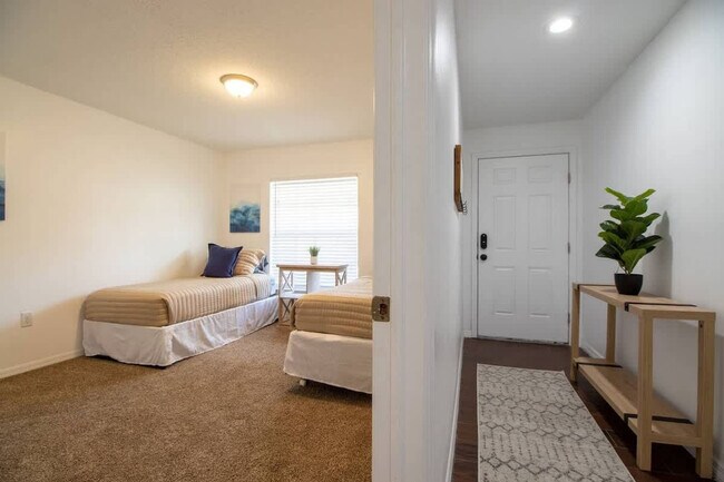 Building Photo - 37135 Grassy Hill Ln