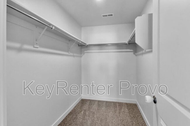 Building Photo - 268 Wren Hill Ln