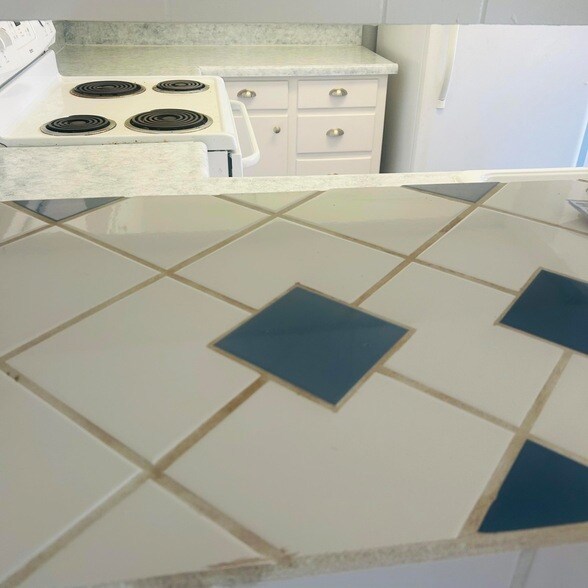 Building Photo - 1918 71st St