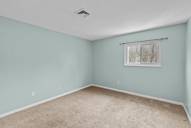 Building Photo - 5455 N Main St