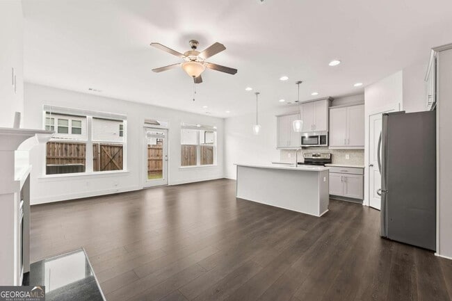 Building Photo - 98 Auburn Valley Wy