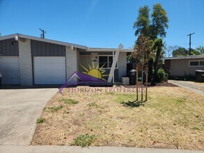 Building Photo - 1430-1432 Topaz Way