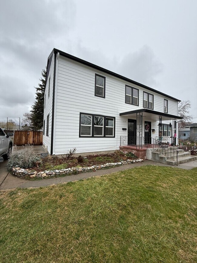 Building Photo - 1115lo