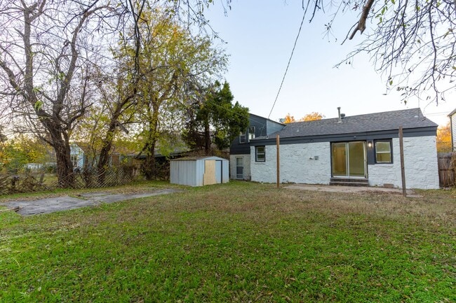 Building Photo - 4 Bedroom Rent to Own Home Available!