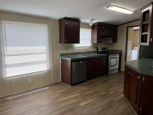 Building Photo - 16524 Spring Rain Ct