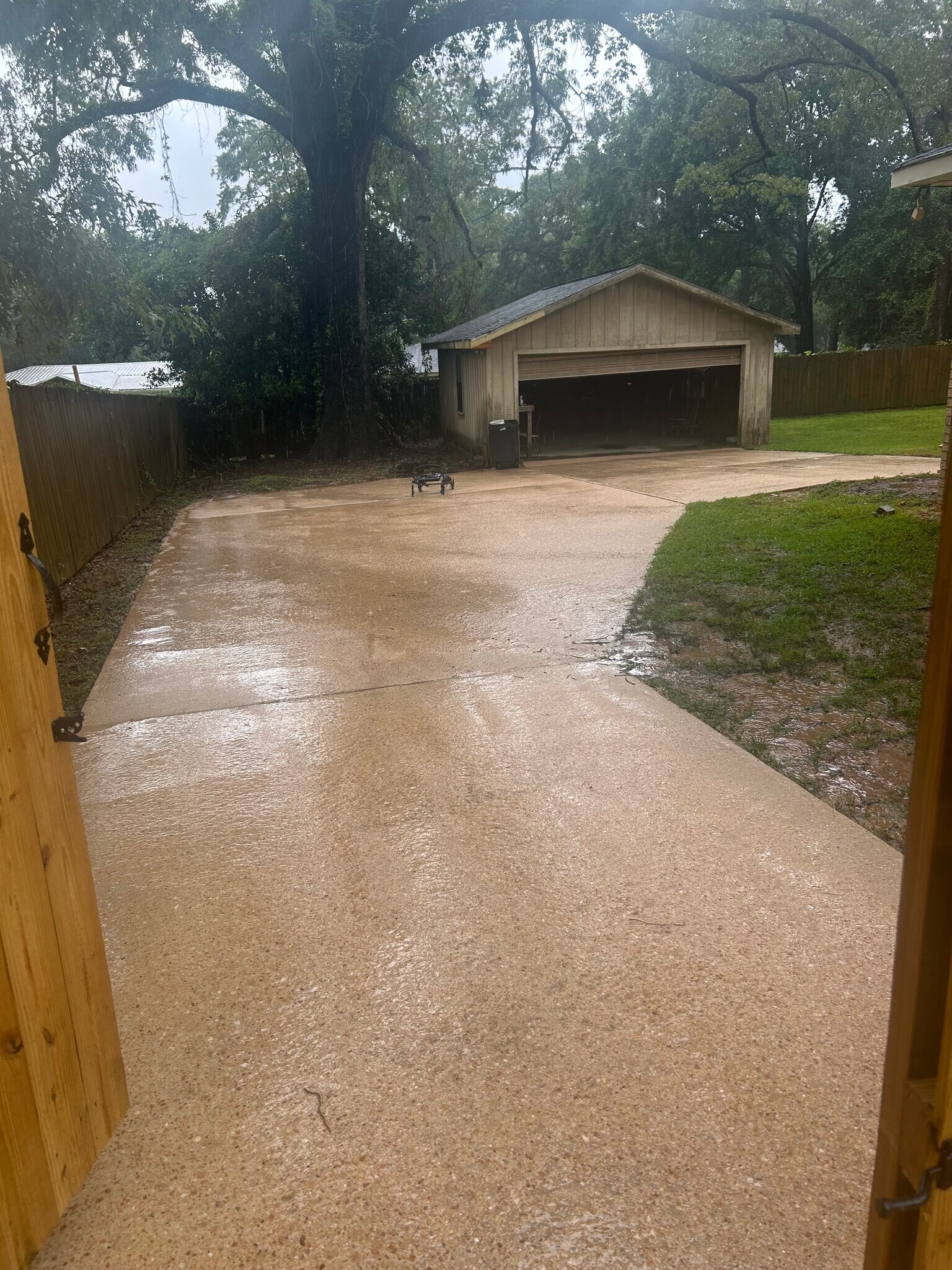 Building Photo - 225 Denise Ln