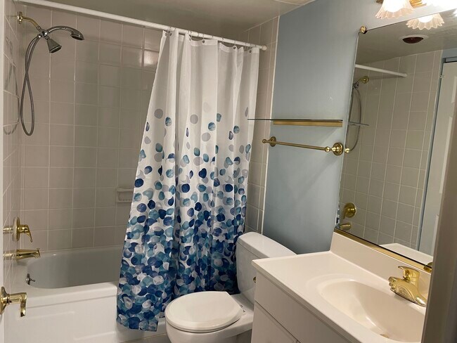 Building Photo - 140 Old Forge Xing