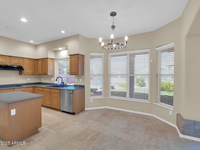 Building Photo - 11239 E Oberlin Way