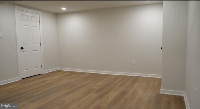 Building Photo - 5114 Montgomery Rd