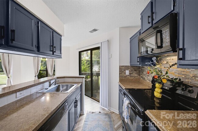 Building Photo - 8157 Cedar Glen Dr