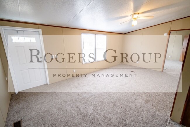 Building Photo - 519 Cedar Cove Rd