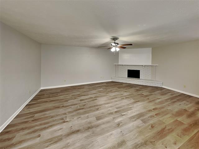 Building Photo - 2350 Honeycomb Ct