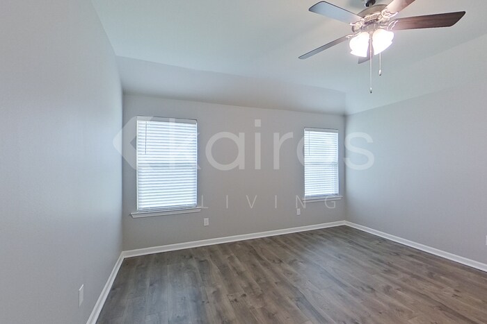 Building Photo - 126 Yardley Ct