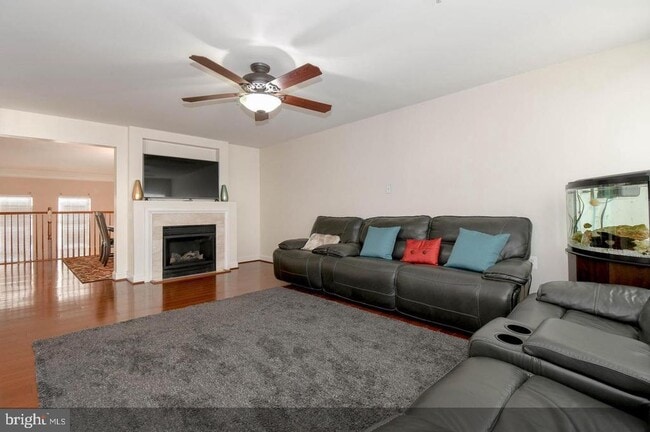 Building Photo - 15260 Rosemont Manor Dr