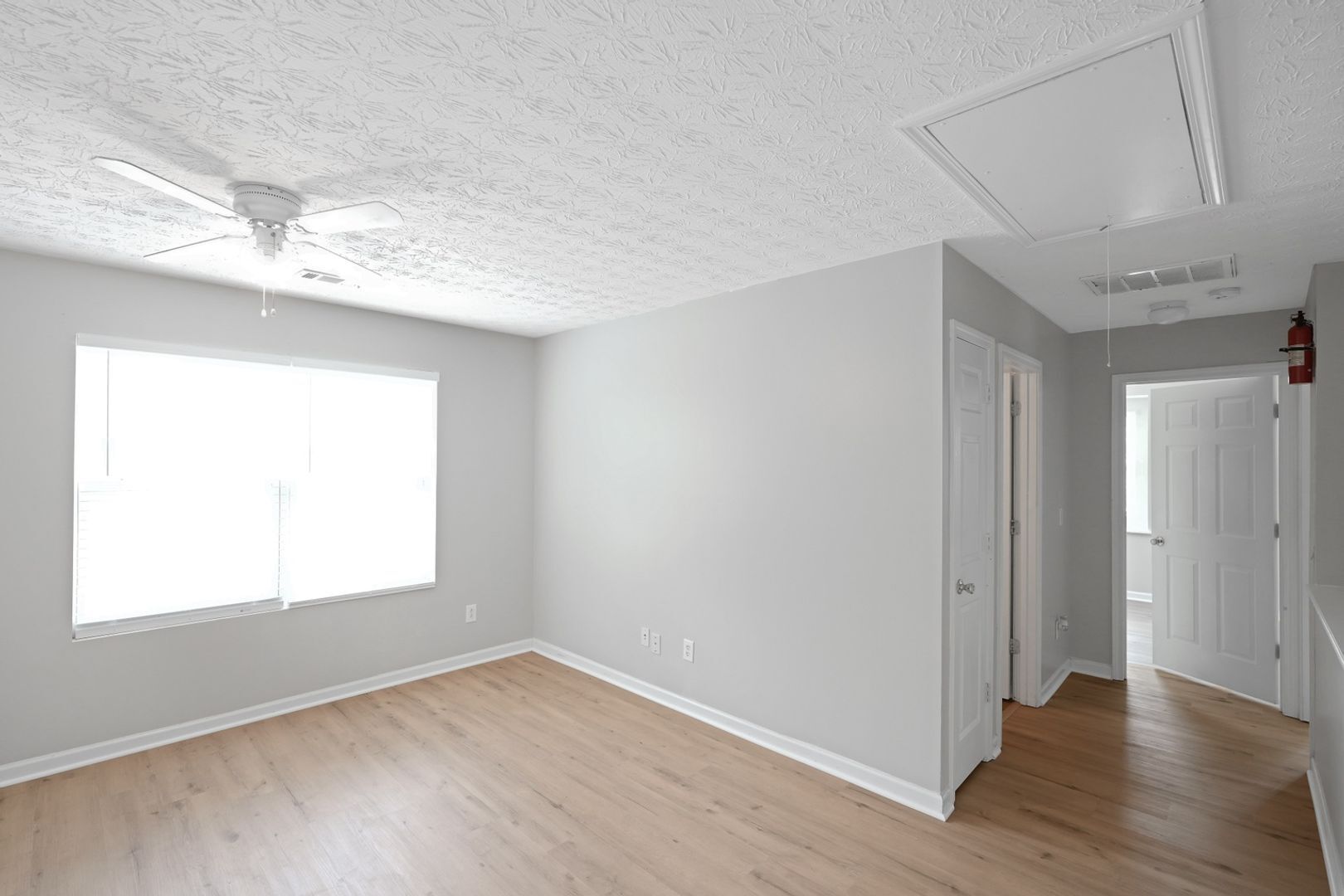 Building Photo - 415 Silver Spring St