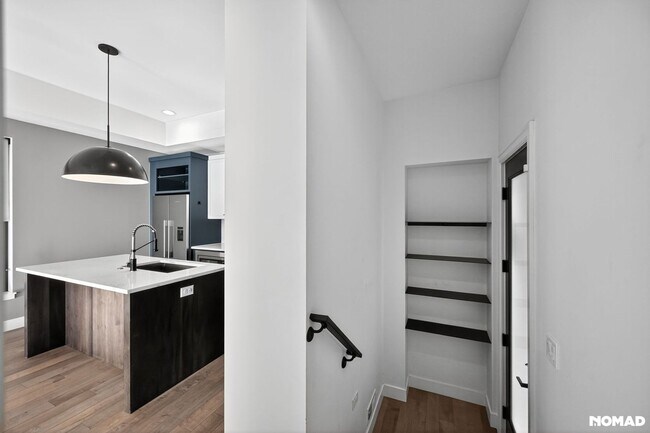 Building Photo - 1 month FREE rent RINO/3-Bed, 3.5-Bath townhouse