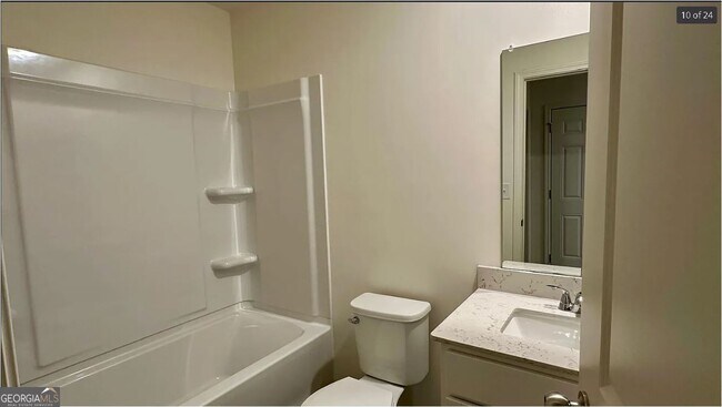 Building Photo - 486 Grand Magnolia St