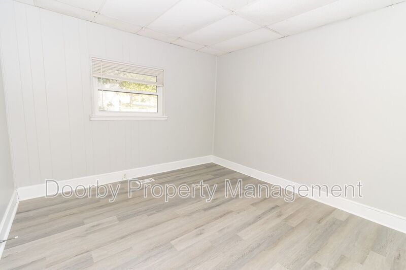 Building Photo - 3115 14th Ave