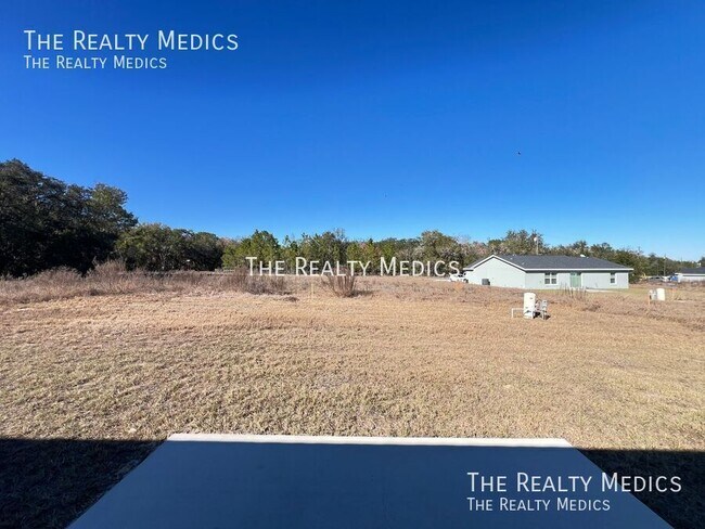 Building Photo - 391 Malauka Loop