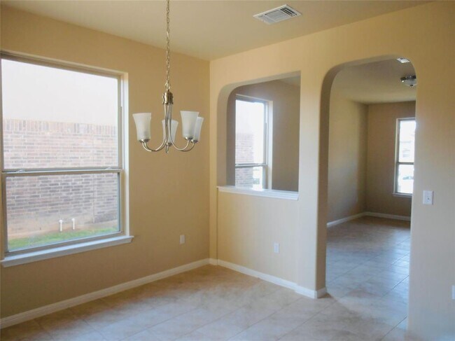 Building Photo - 1421 Blake St