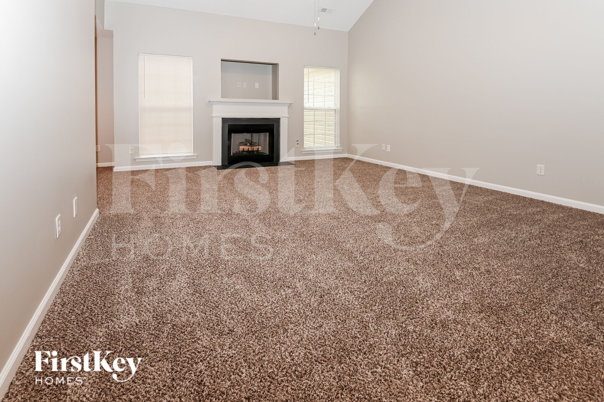 Building Photo - 3235 Leicester Dr