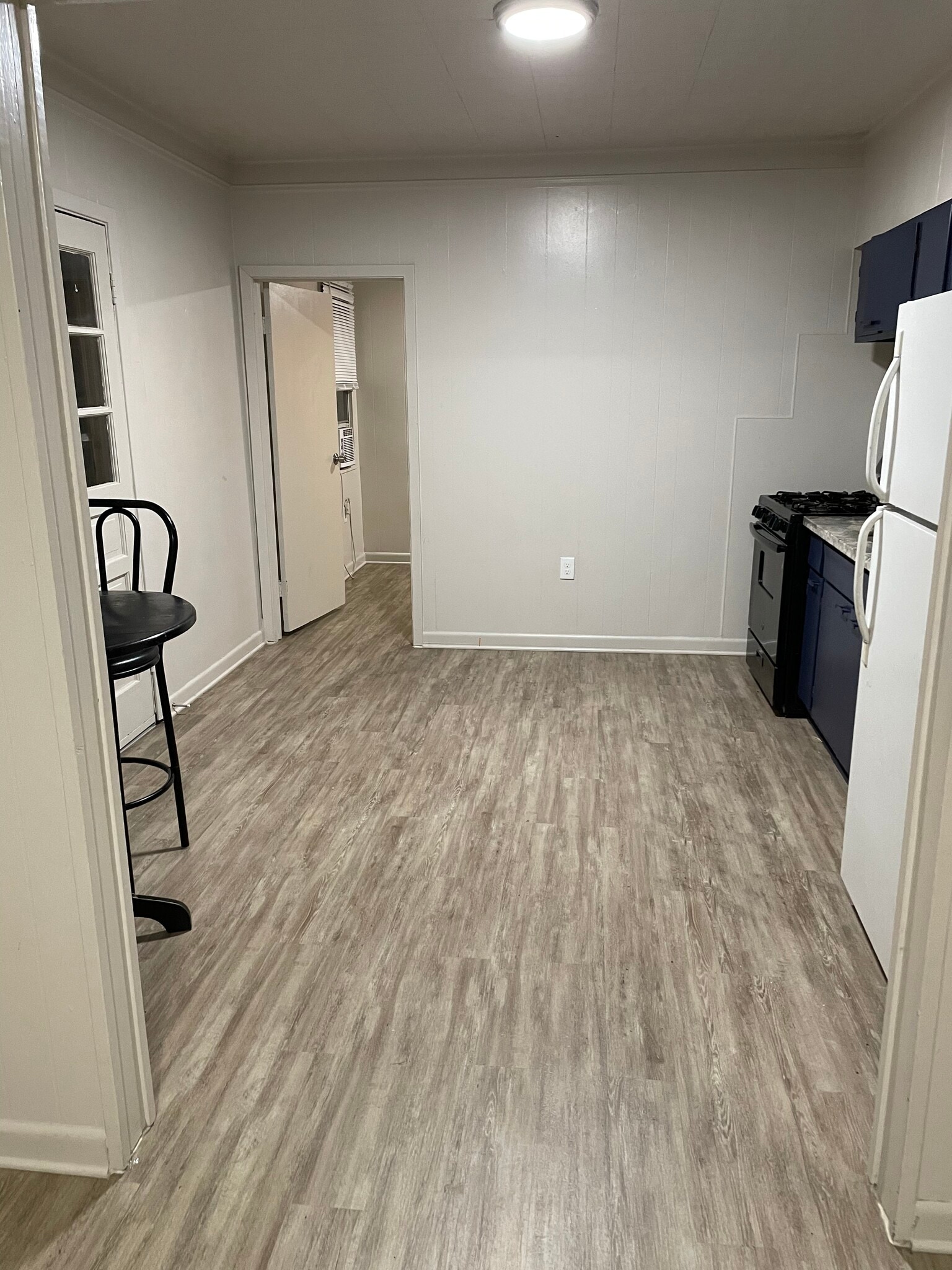 Building Photo - 739 Avenue A