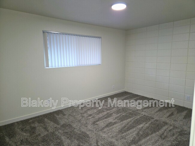 Building Photo - 2118 S Roosevelt St