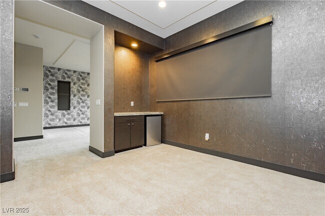 Building Photo - 94 Glade Hollow Dr