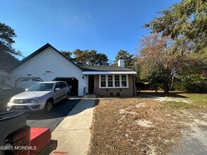 Building Photo - 4B Winthrop Pl