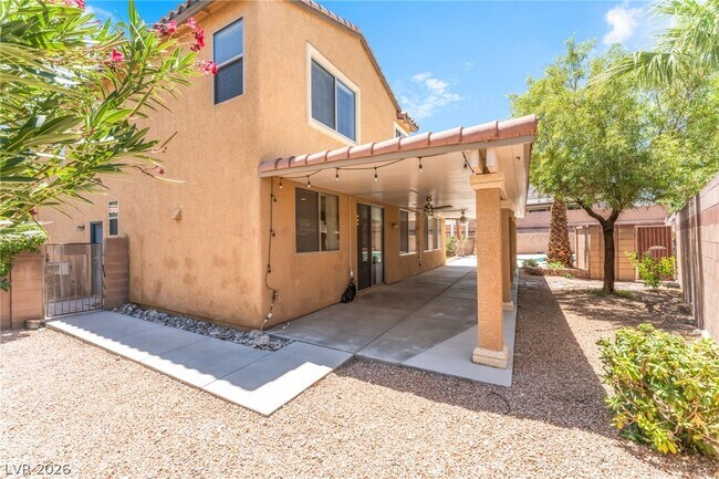 Building Photo - 9440 Highview Rock Ct
