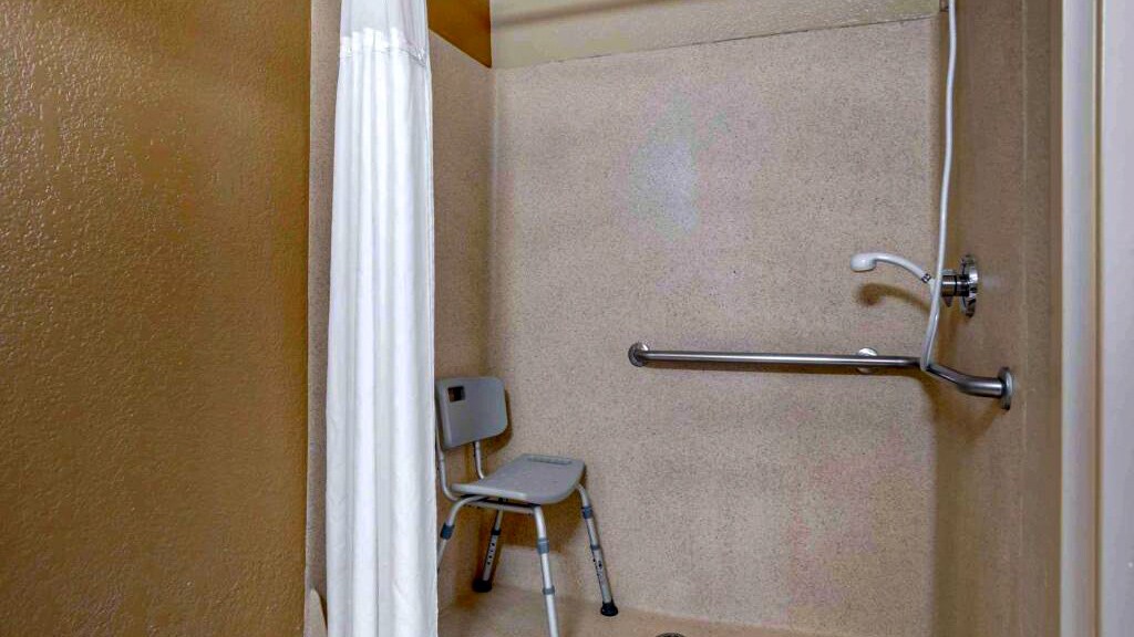 Building Photo - 4751 Governors House Dr SW