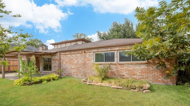 Building Photo - 14211 Ella Lee Ln