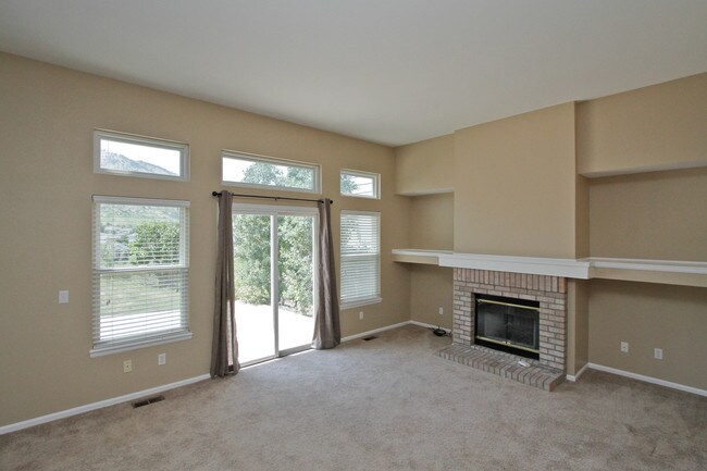 Building Photo - Beautiful 3BR Home in the Foothills of Golden