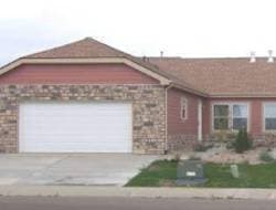 Primary Photo - 3 Bed 2 Bath Duplex in Milliken with Overs...
