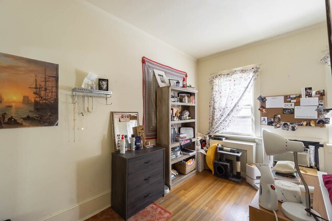 Building Photo - 3204 Porter St NW