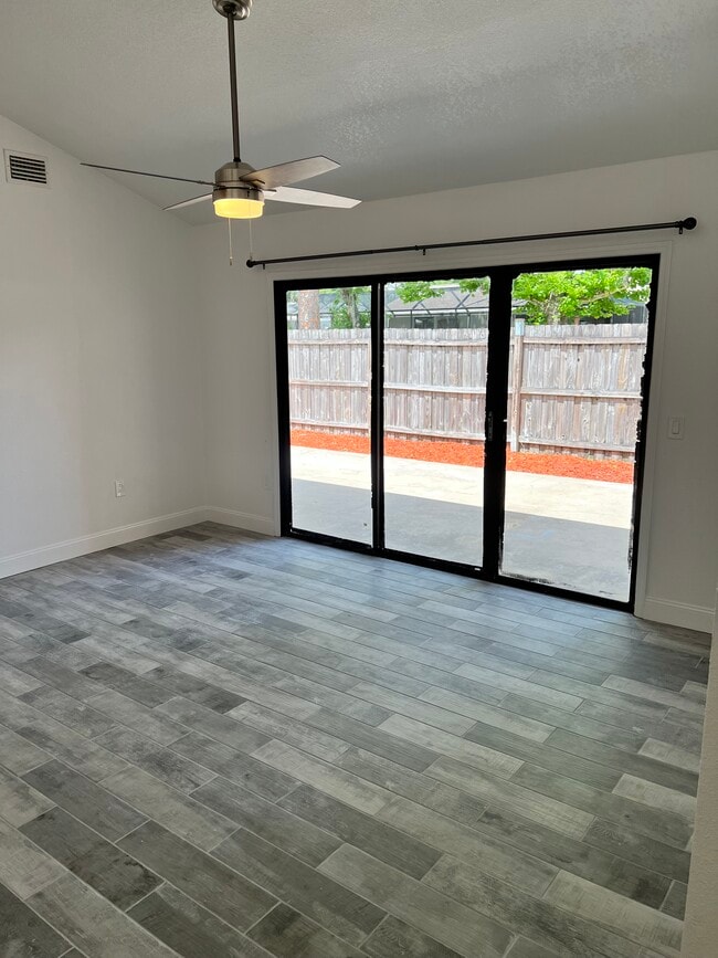 Building Photo - 4609 Ashley Dr