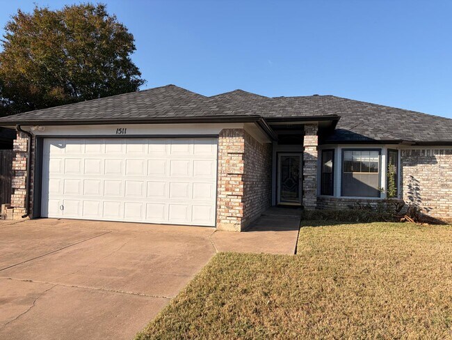 Primary Photo - 1511 Garrison St